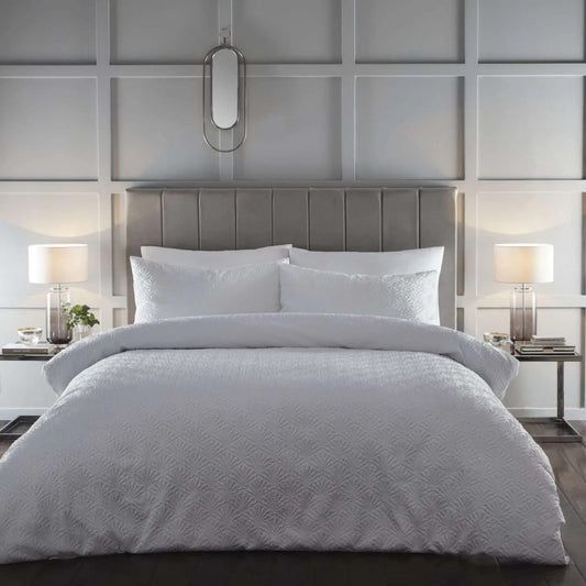 Sorrento Seersucker Duvet Set in White