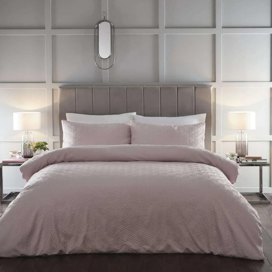 Sorrento Seersucker Duvet Set in Blush