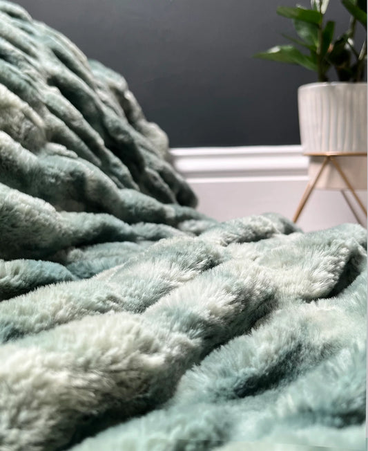 Aspen Faux Throw